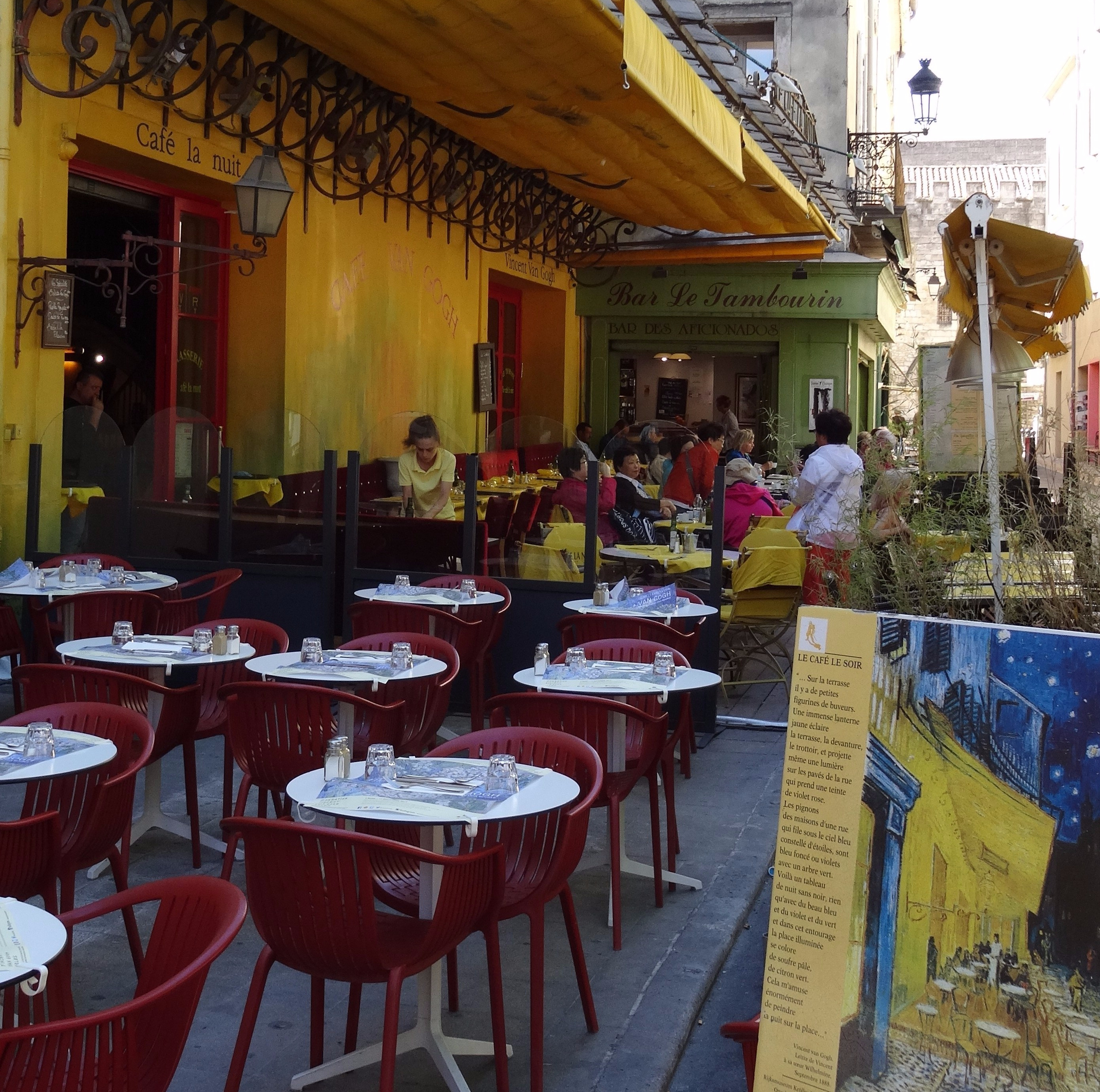 VanGoghs_YellowCafe_inArles